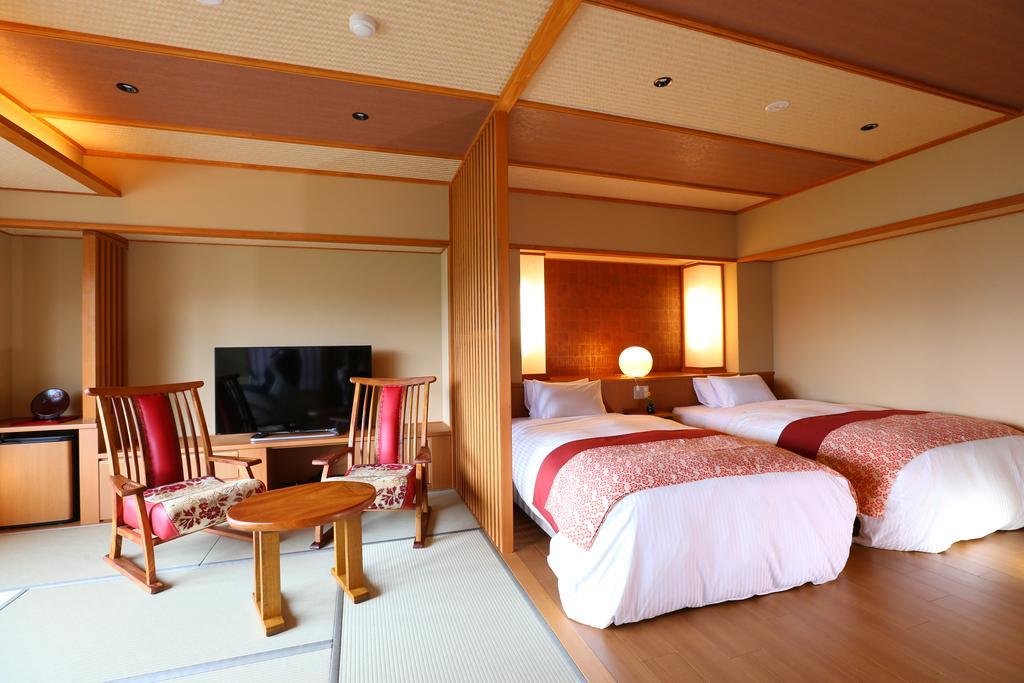 Hotel Higashidate Yamanouchi  Bagian luar foto